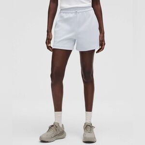 Lululemon Softstreme High-Rise Short 4"
Starch Blue